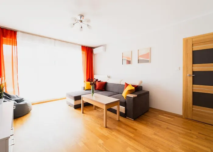 Center - 3 - Parking Place Vratislav