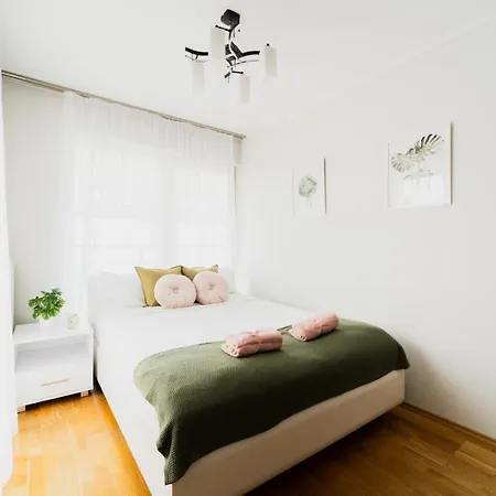 Апартаменты Center - 3 - Parking Place Вроцлав