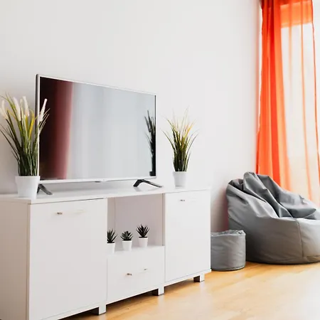 Apartment Center - 3 - Parking Place *